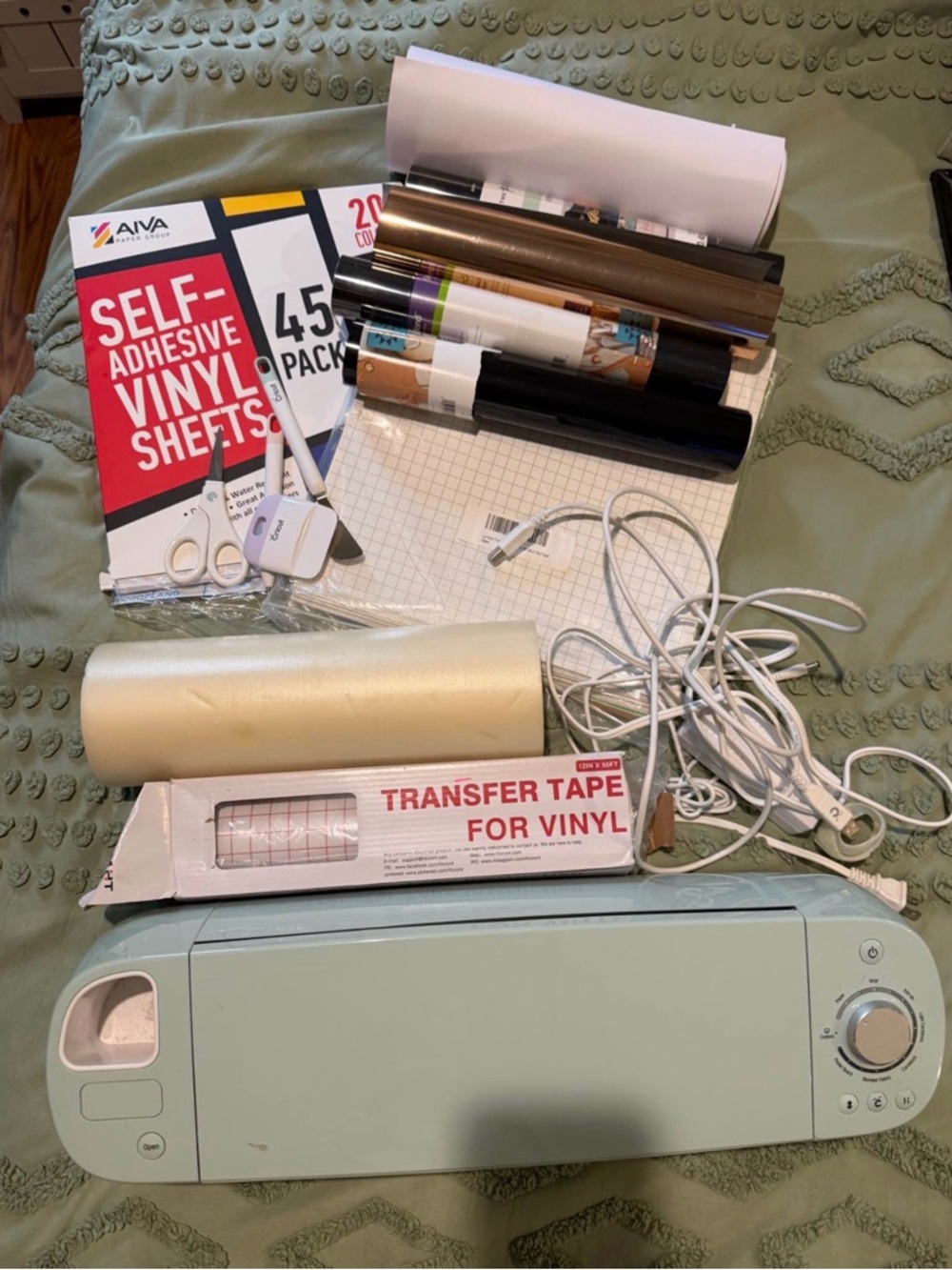 Cricut air 2 and accessories